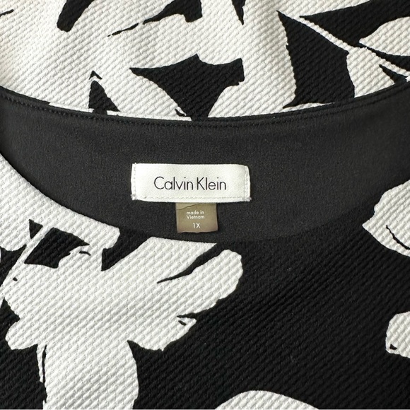 Calvin Klein | Black & White Floral Sleeveless Career Tank Blouse Top Size 1X - Picture 6 of 9